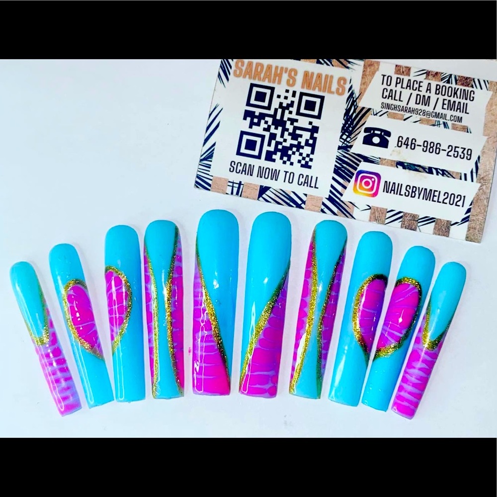 PRESS ON NAILS